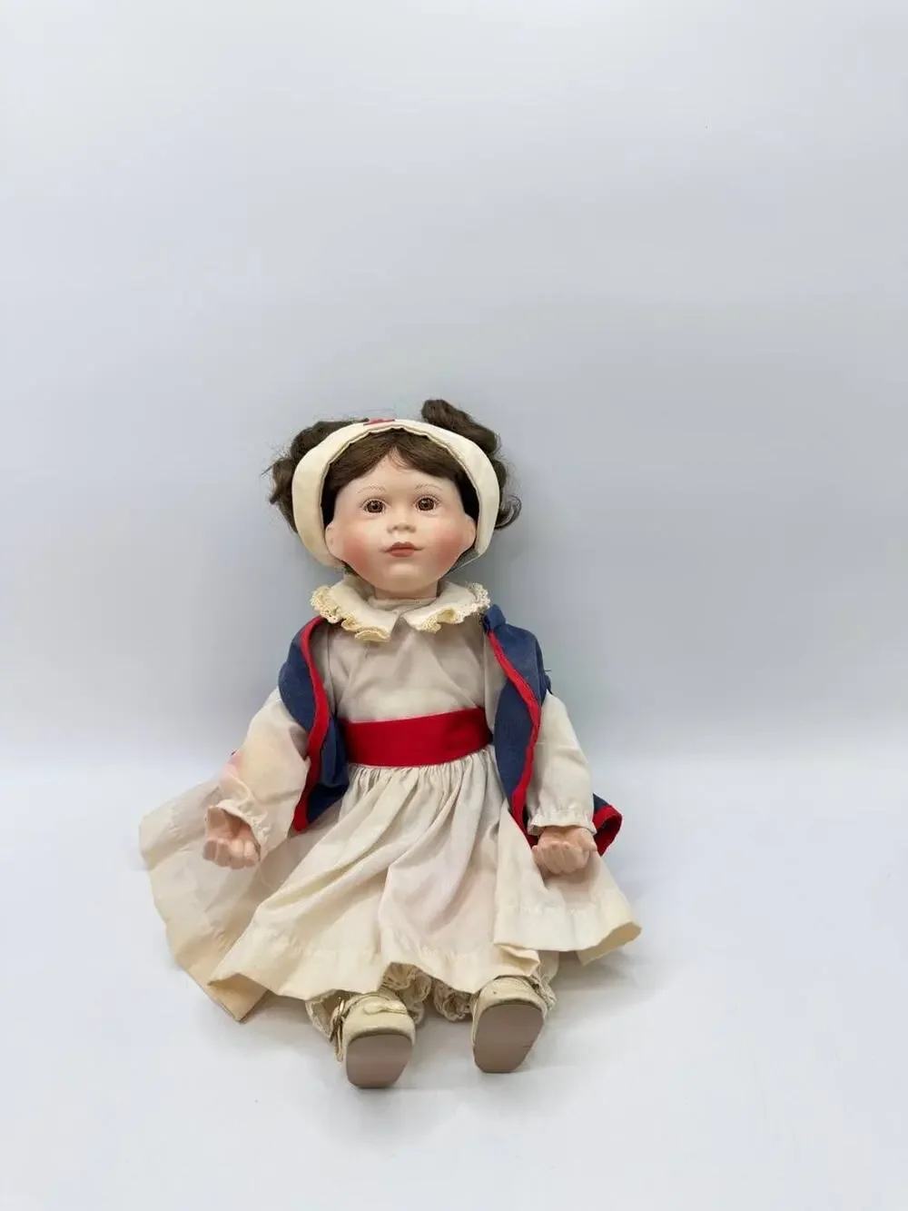Vintage Kathy Hippensteel 1087B Porcelain Doll Brown Hair Colonial Dress
